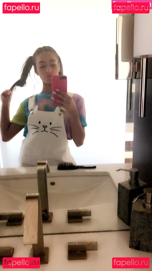 emilywillisxxx Onlyfans Photo Gallery 