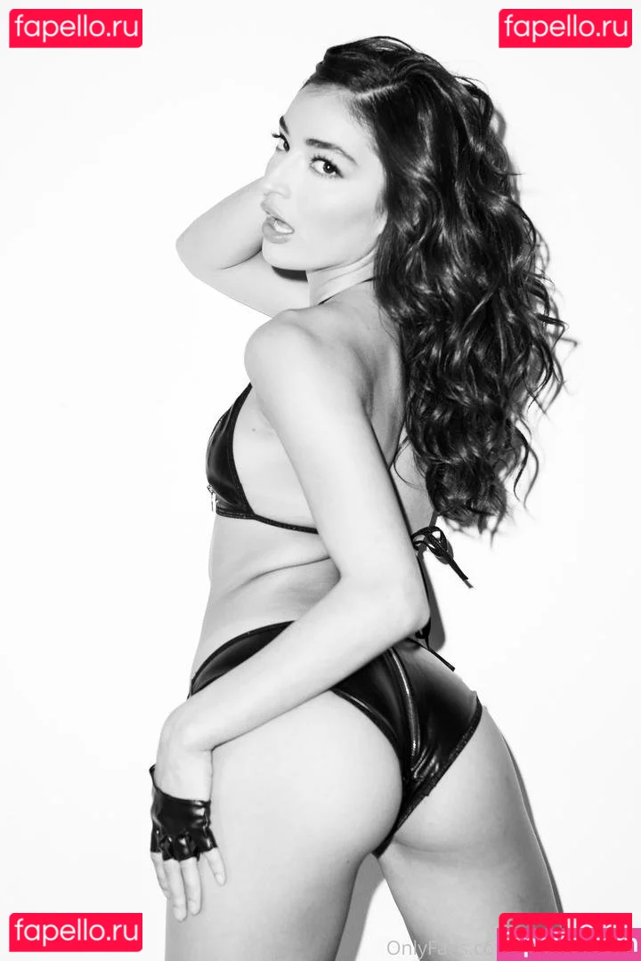 emilywillisxxx Onlyfans Photo Gallery 