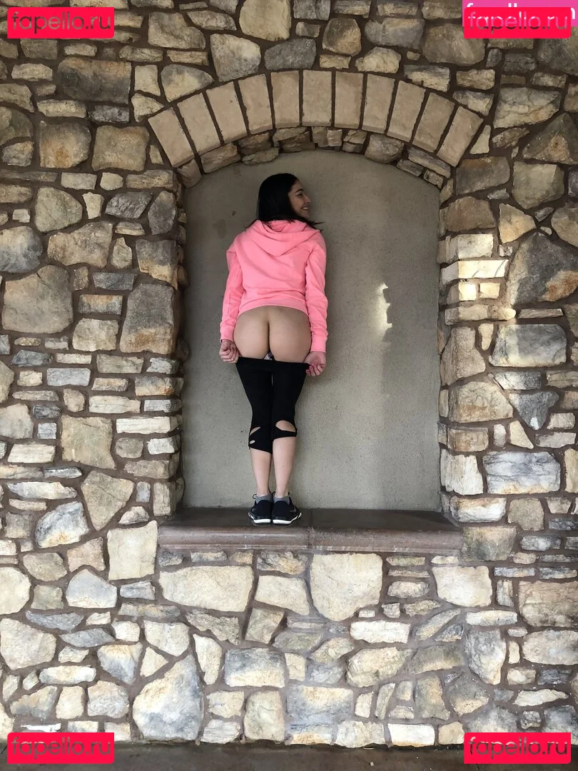 emilywillisxxx Onlyfans Photo Gallery 