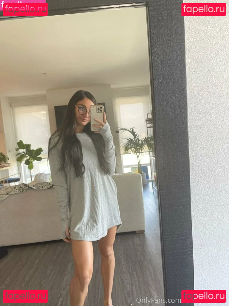 emilywillisxxx Onlyfans Photo Gallery 