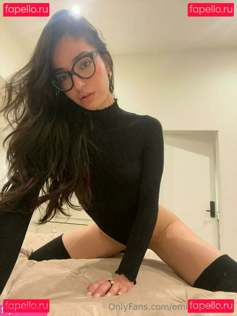 emilywillisxxx Onlyfans Photo Gallery 