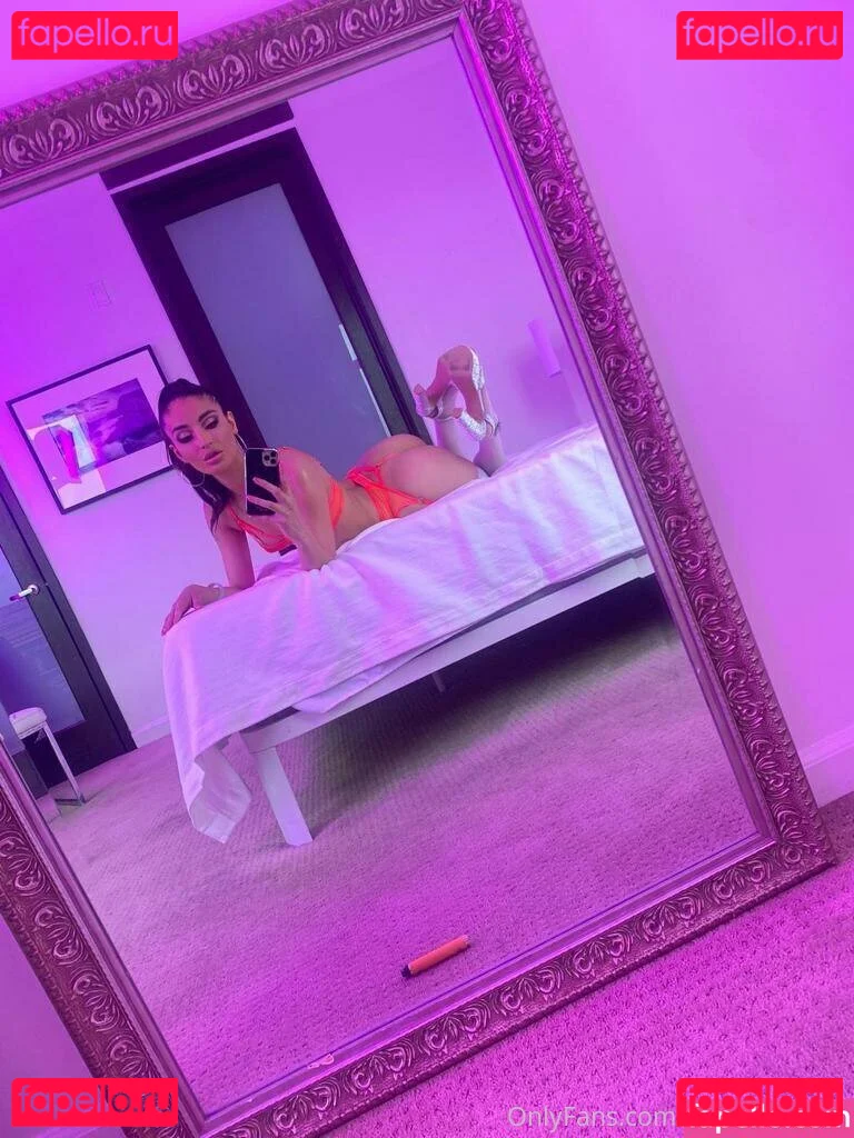 emilywillisxxx Onlyfans Photo Gallery 