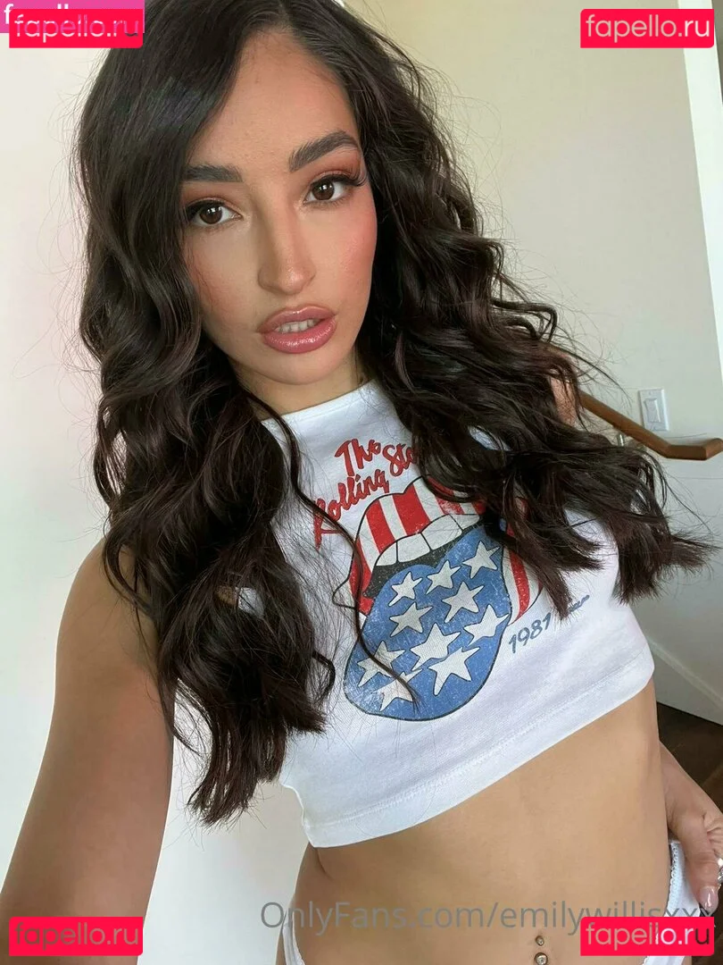 emilywillisxxx Onlyfans Photo Gallery 