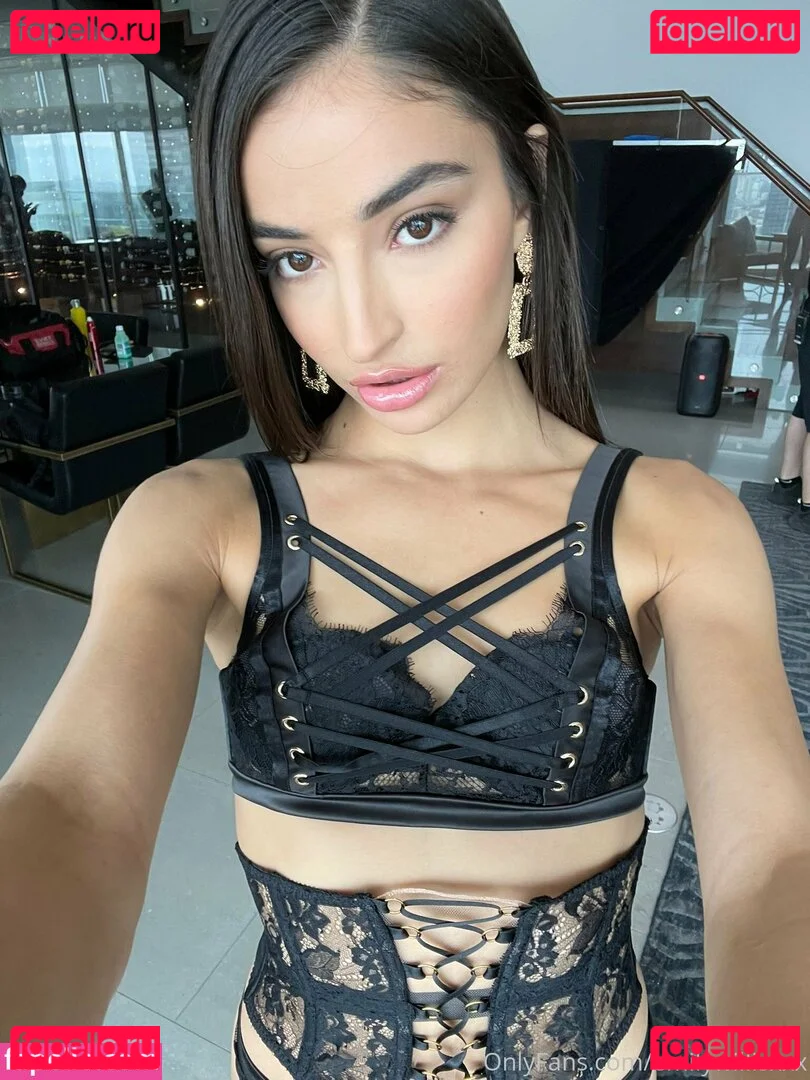 emilywillisxxx Onlyfans Photo Gallery 