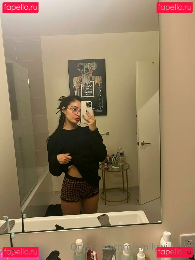 emilywillisxxx Onlyfans Photo Gallery 