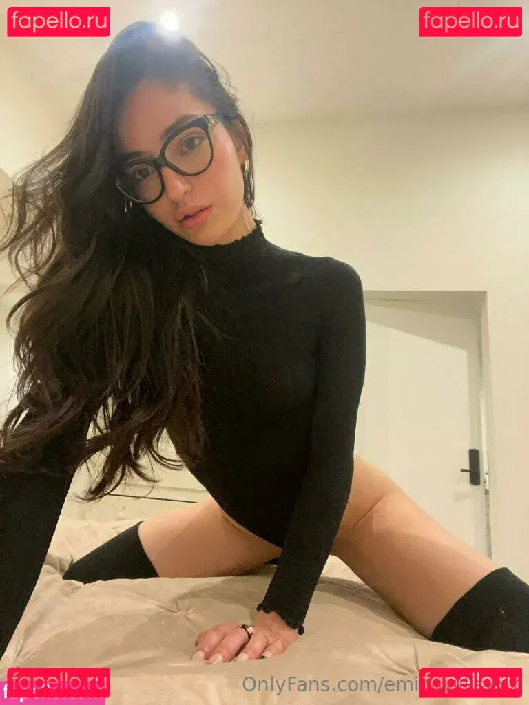 emilywillisxxx Onlyfans Photo Gallery 