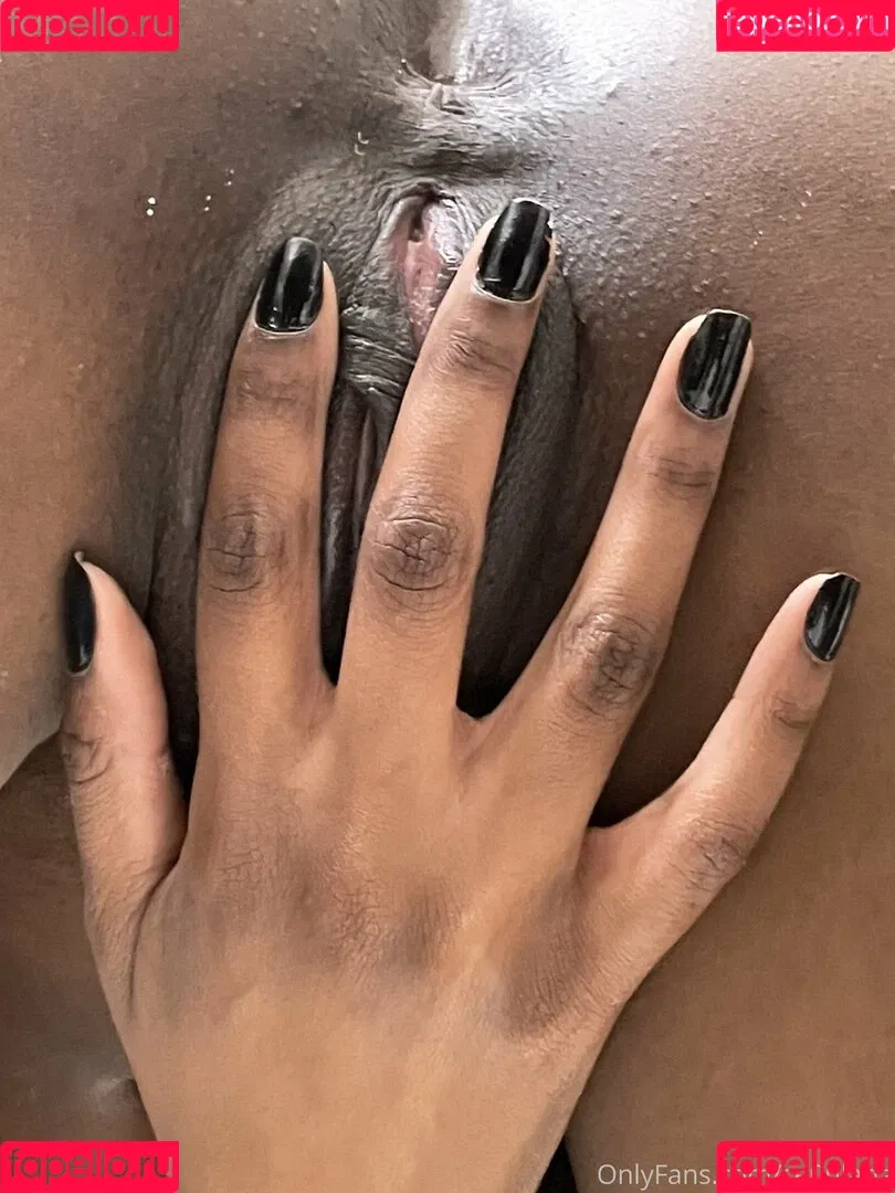 alyciaelvie Onlyfans Photo Gallery 