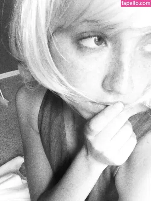 breebunn Onlyfans Photo Gallery 