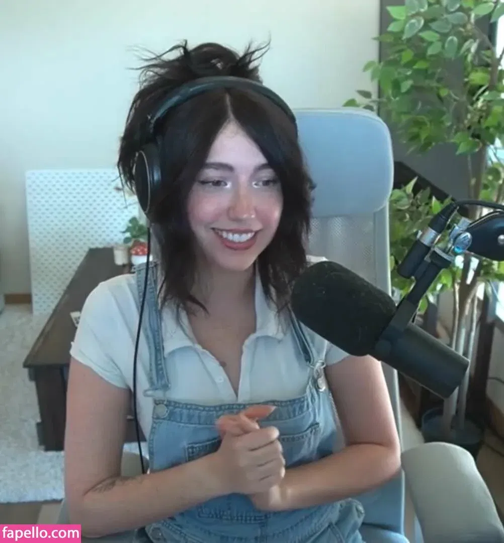 breebunn Onlyfans Photo Gallery 