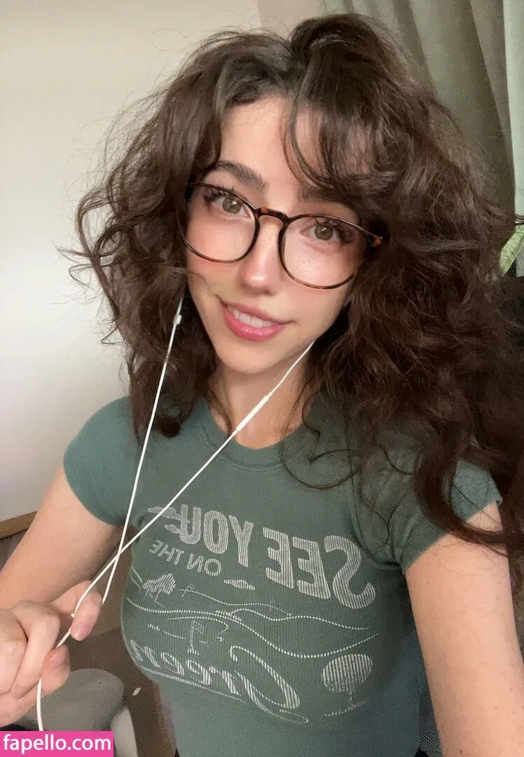 breebunn Onlyfans Photo Gallery 