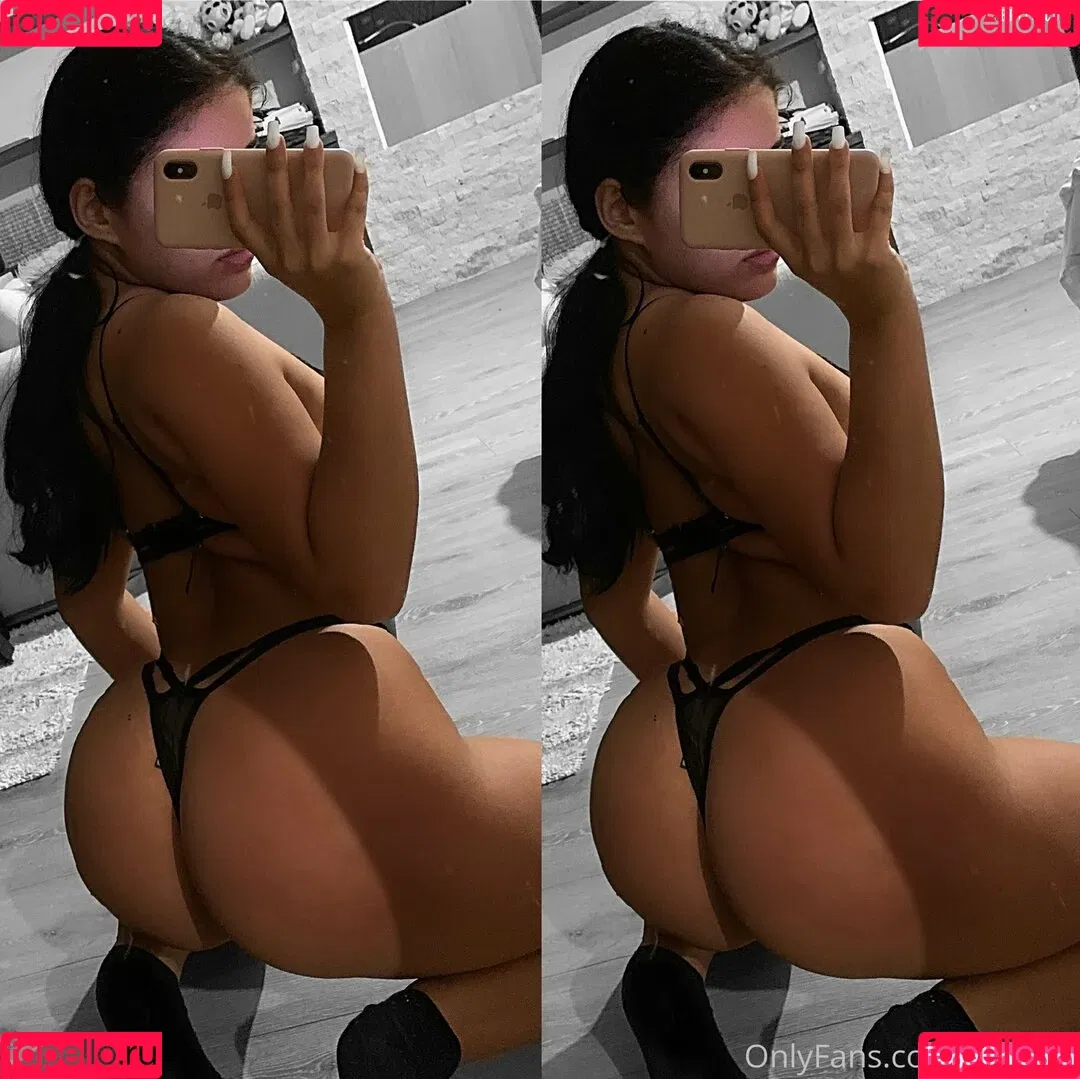 Bella Lagares Onlyfans Photo Gallery 