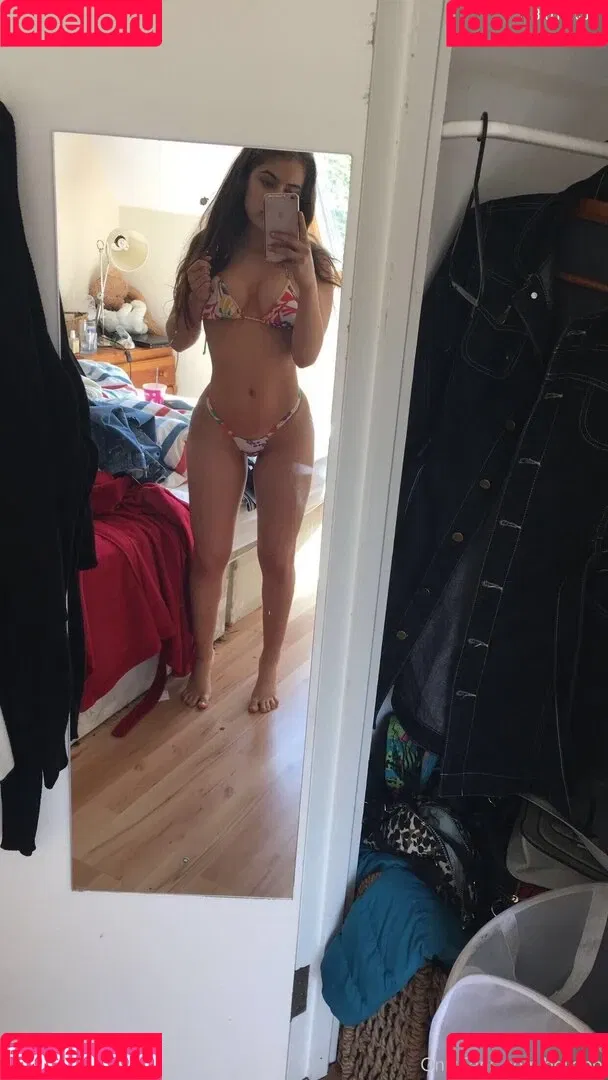 Bella Lagares Onlyfans Photo Gallery 