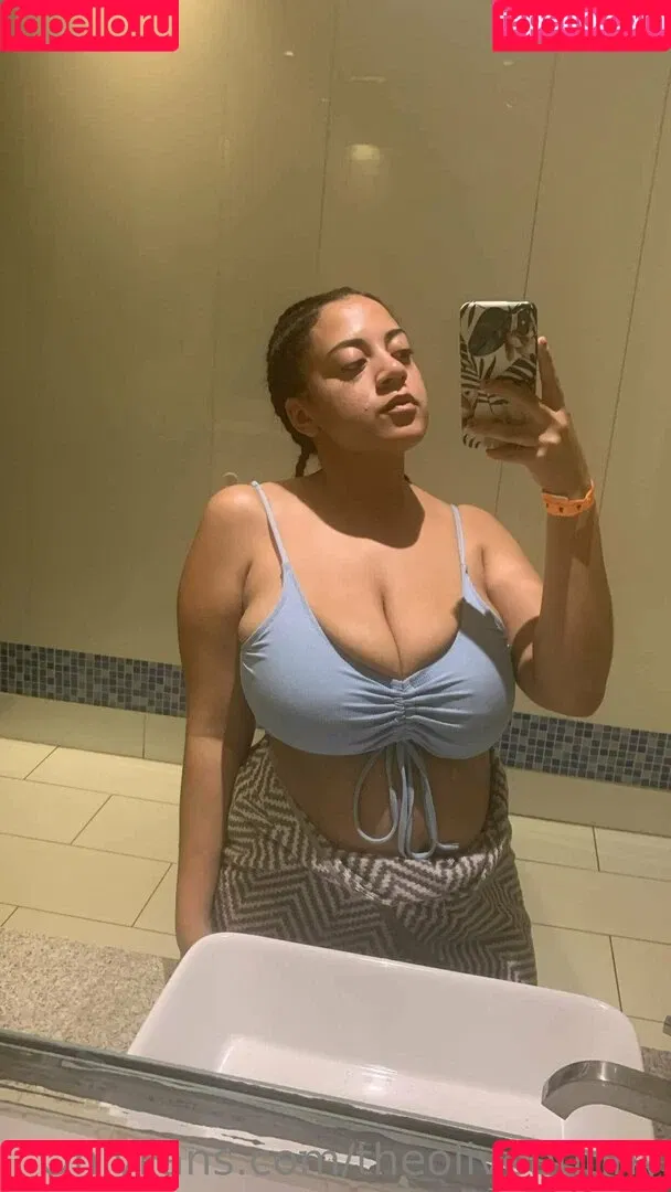 theolivebunny Onlyfans Photo Gallery 