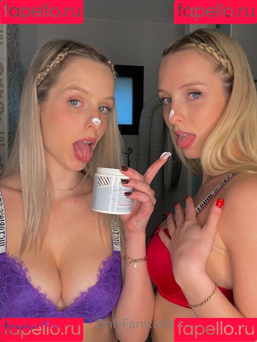 twinsblonde Onlyfans Photo Gallery 