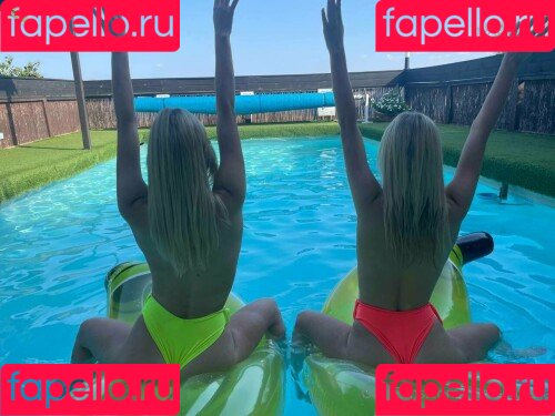twinsblonde Onlyfans Photo Gallery 