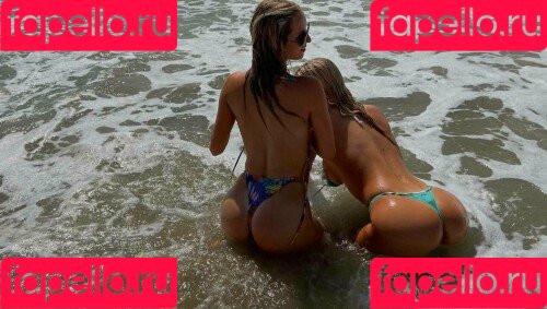 twinsblonde Onlyfans Photo Gallery 