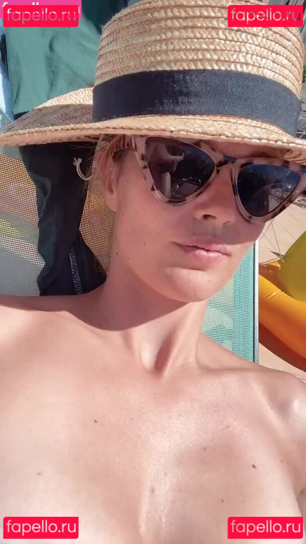 Camille Lou Nude Onlyfans Photo 16