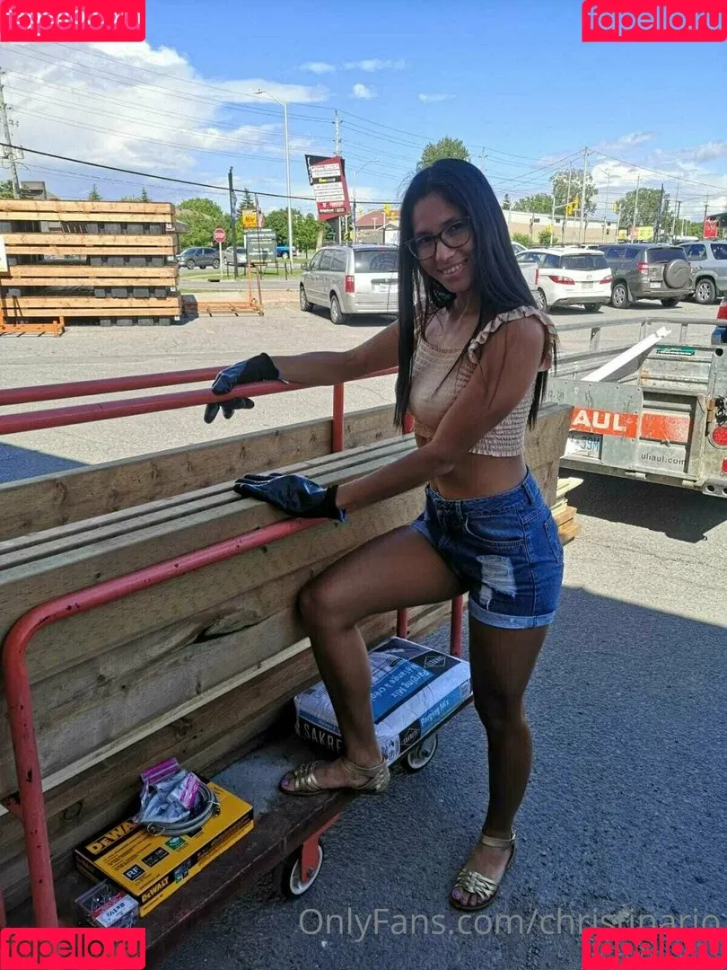 christinario Onlyfans Photo Gallery 