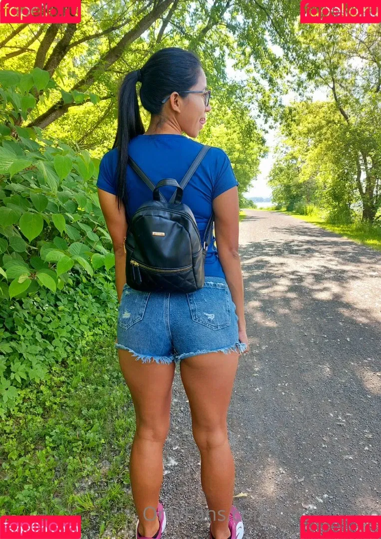 christinario Onlyfans Photo Gallery 