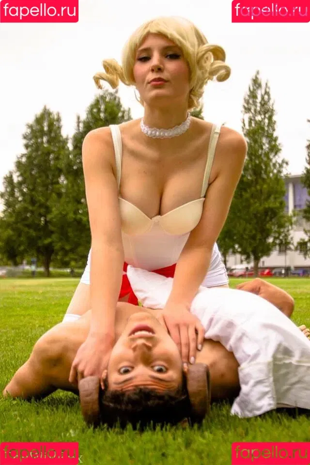 Lauren Southern Onlyfans Photo Gallery 