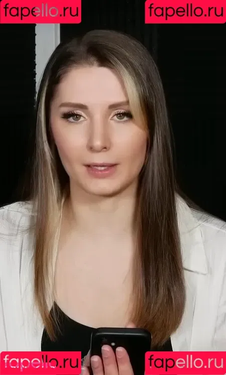 Lauren Southern Onlyfans Photo Gallery 