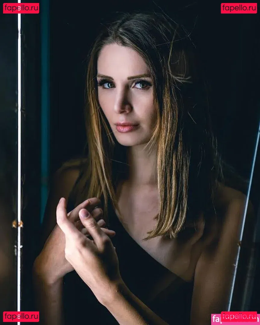 Lauren Southern Onlyfans Photo Gallery 