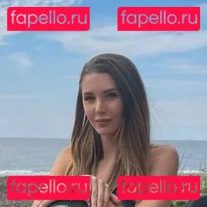 Lauren Southern Onlyfans Photo Gallery 