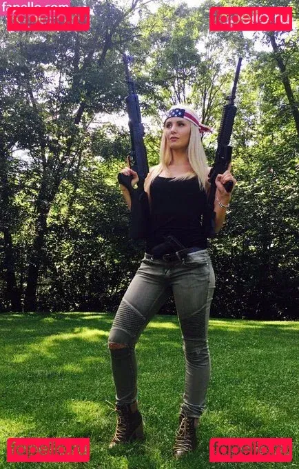 Lauren Southern Onlyfans Photo Gallery 