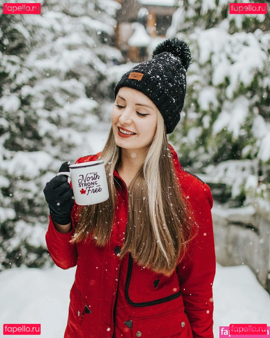 Lauren Southern Onlyfans Photo Gallery 