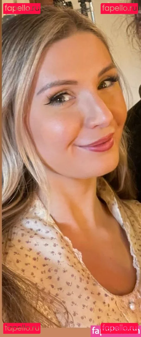 Lauren Southern Onlyfans Photo Gallery 