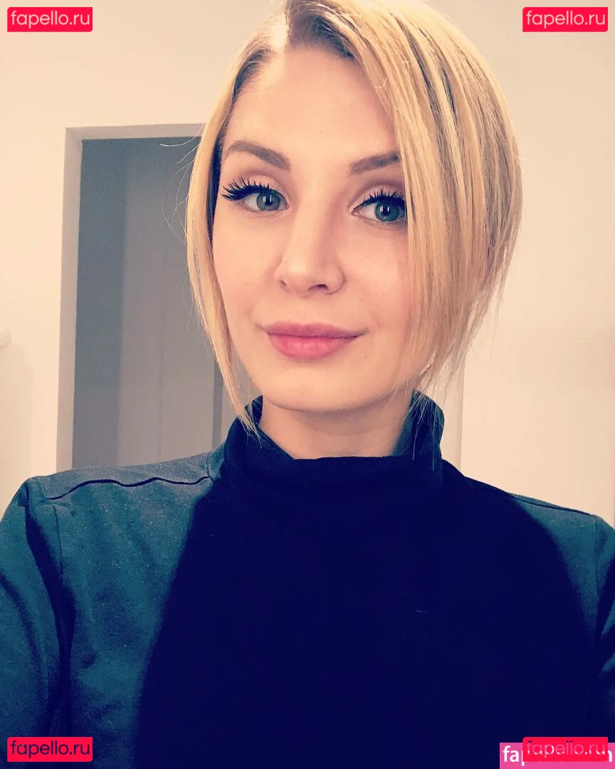 Lauren Southern Onlyfans Photo Gallery 