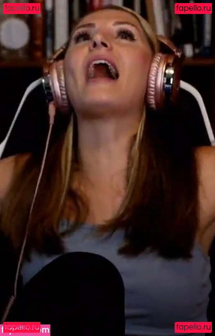 Lauren Southern Onlyfans Photo Gallery 