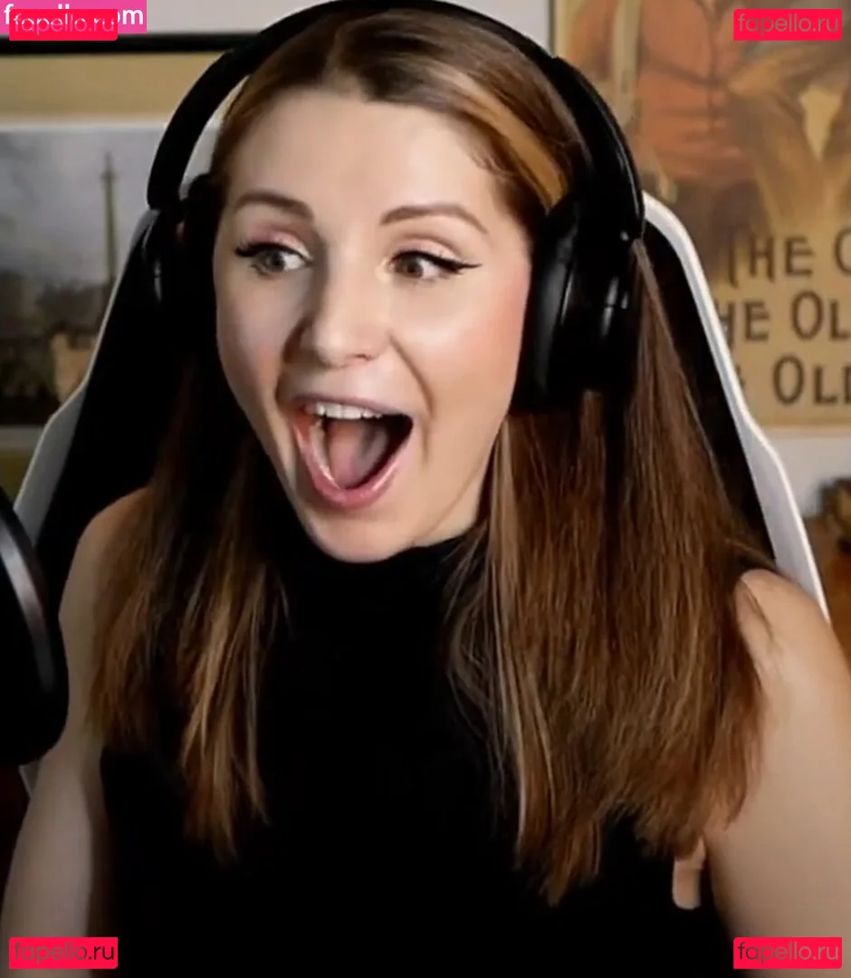 Lauren Southern Onlyfans Photo Gallery 