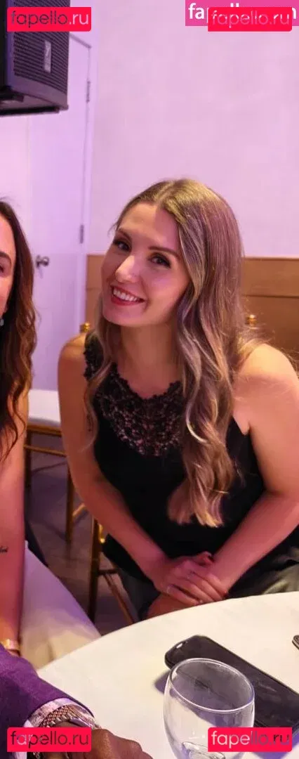 Lauren Southern Onlyfans Photo Gallery 