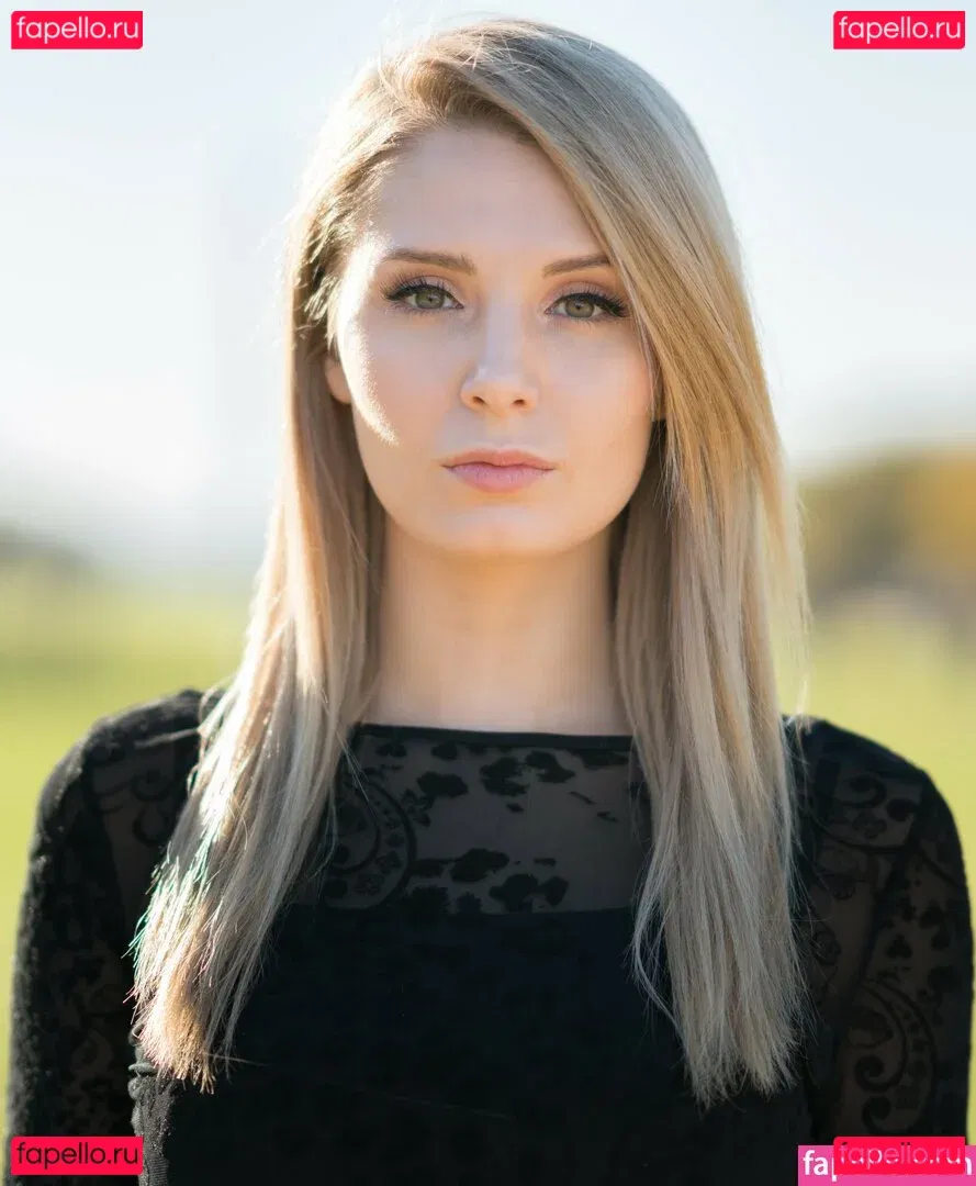 Lauren Southern Onlyfans Photo Gallery 