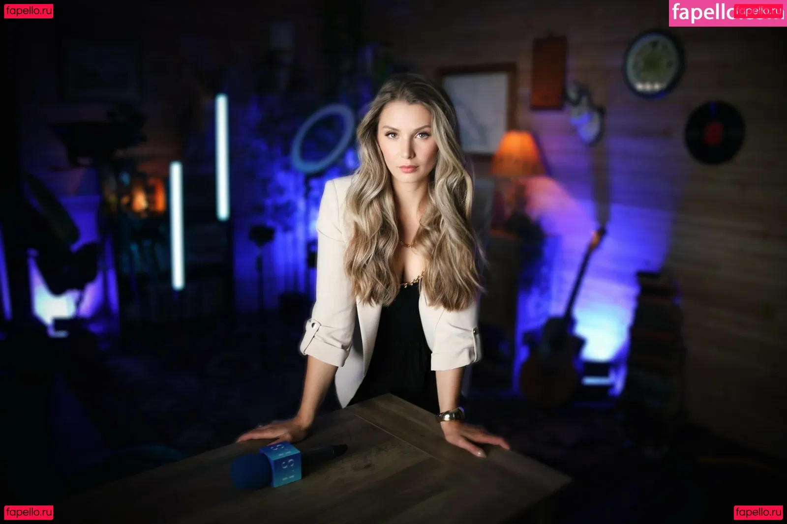 Lauren Southern Onlyfans Photo Gallery 