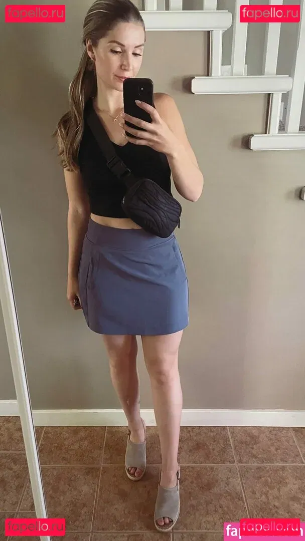 Lauren Southern Onlyfans Photo Gallery 