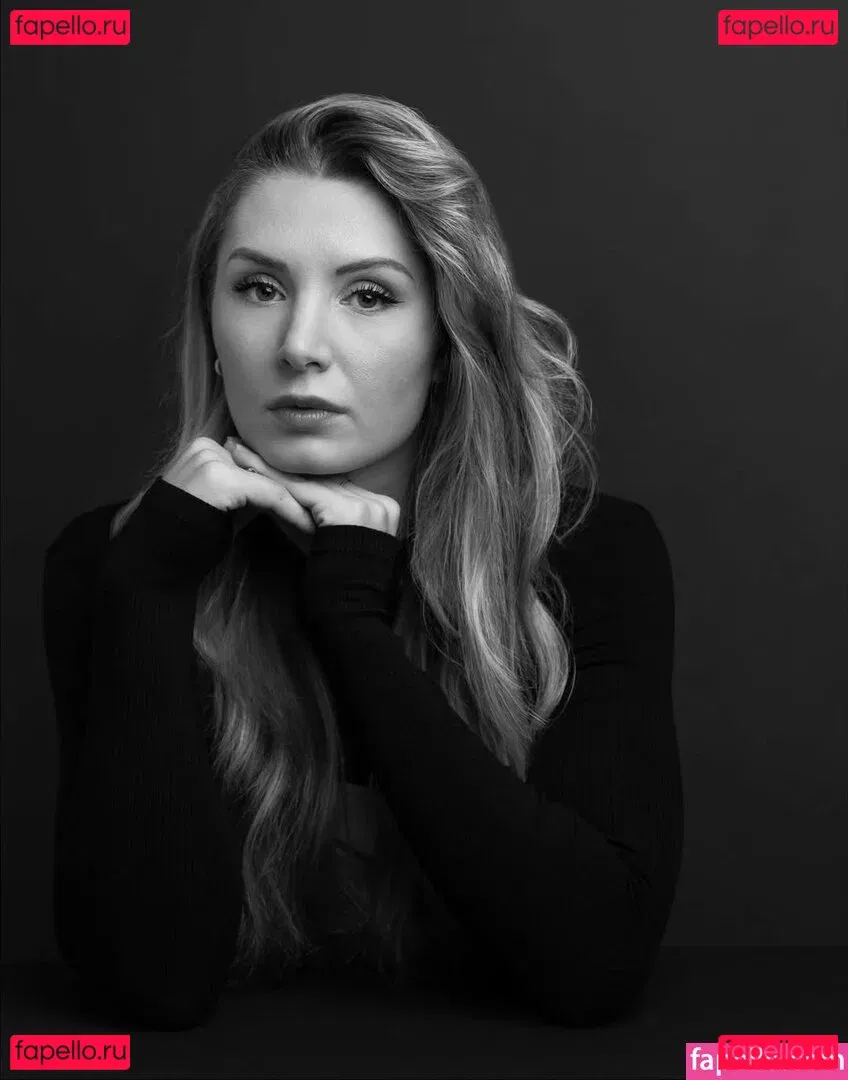 Lauren Southern Onlyfans Photo Gallery 