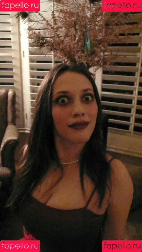 Kat Dennings Onlyfans Photo Gallery 
