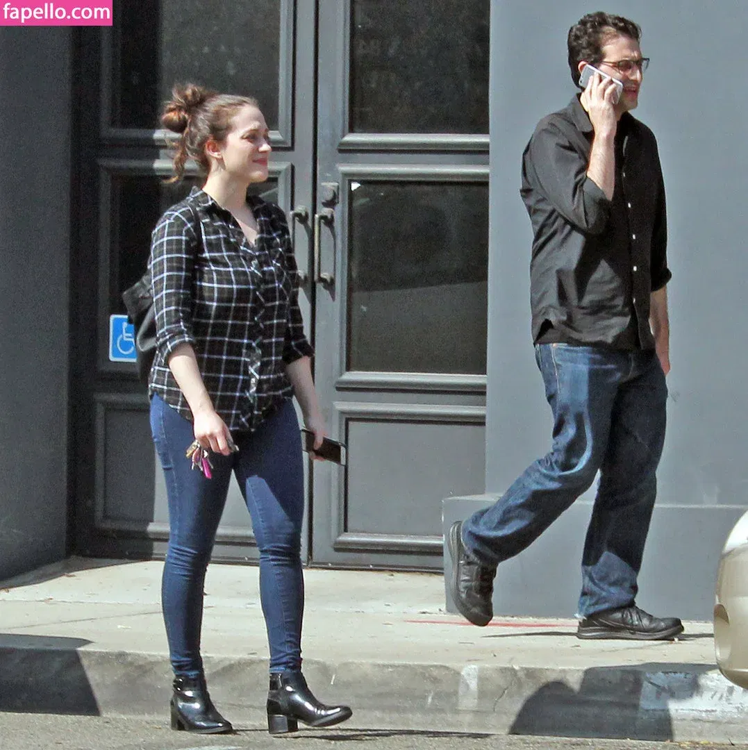 Kat Dennings Onlyfans Photo Gallery 