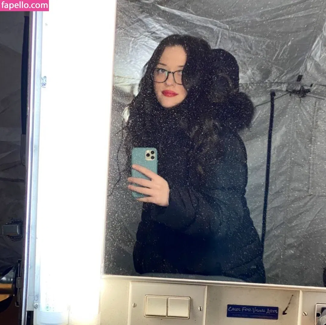 Kat Dennings Onlyfans Photo Gallery 