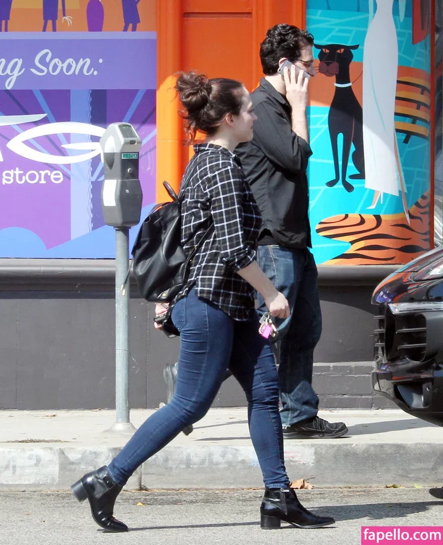 Kat Dennings Onlyfans Photo Gallery 