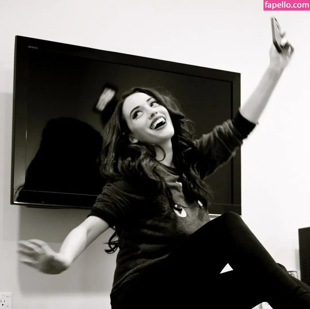 Kat Dennings Onlyfans Photo Gallery 