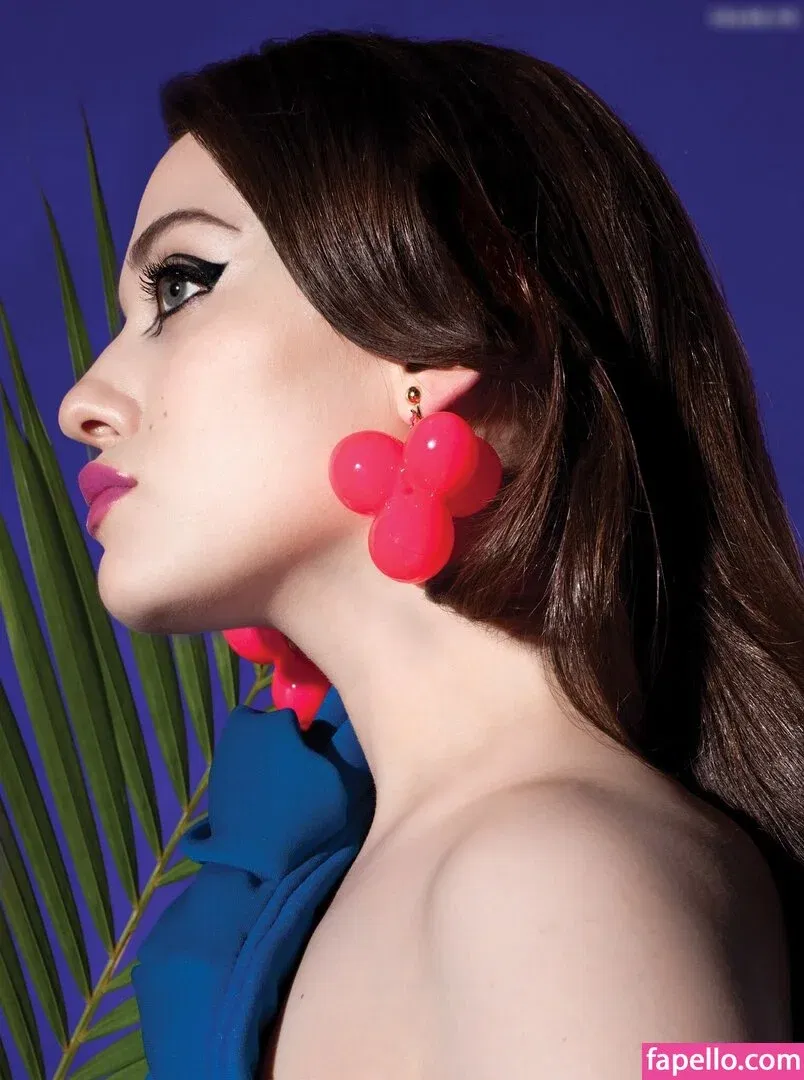 Kat Dennings Onlyfans Photo Gallery 