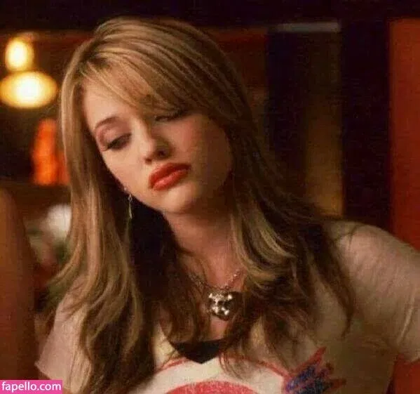 Kat Dennings Onlyfans Photo Gallery 