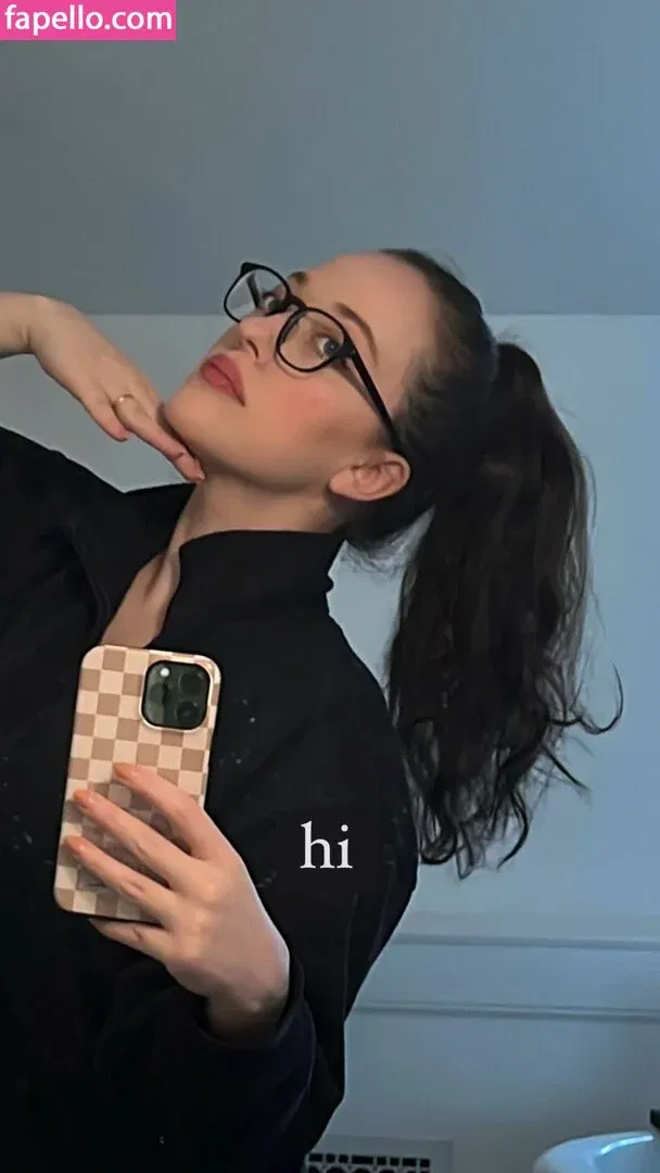 Kat Dennings Onlyfans Photo Gallery 