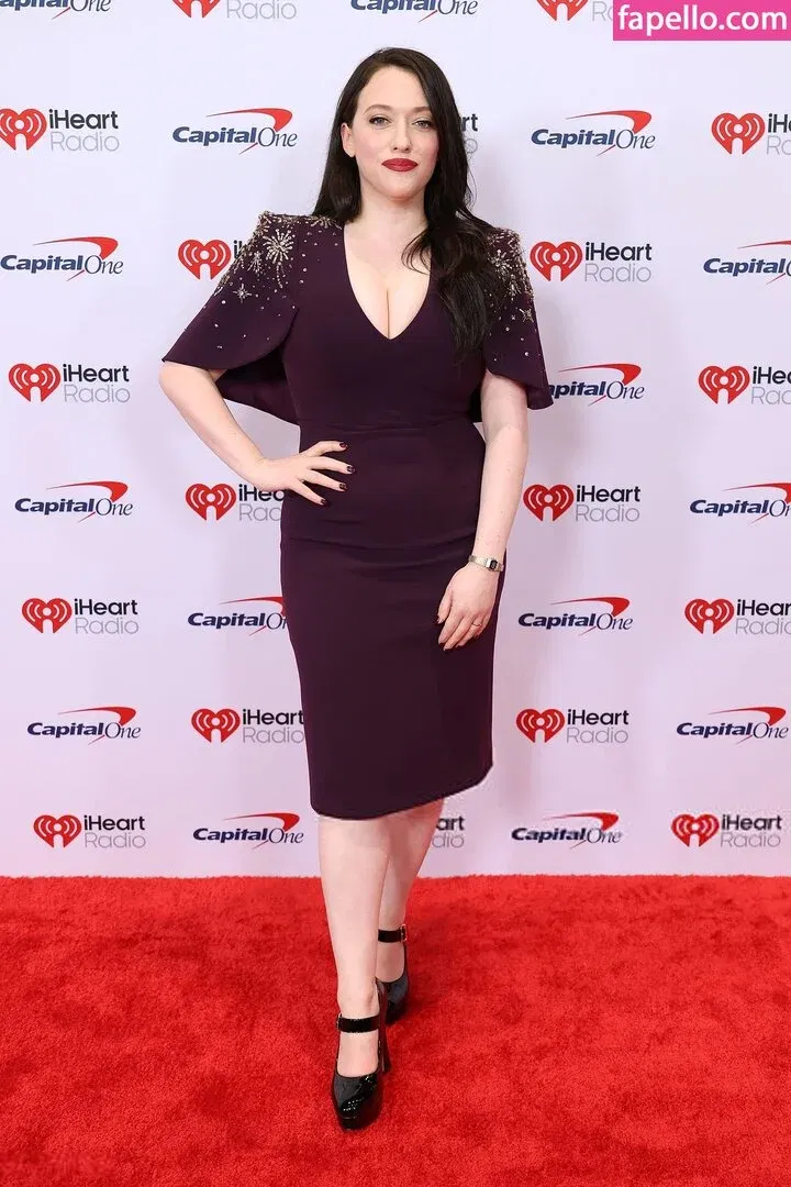 Kat Dennings Onlyfans Photo Gallery 