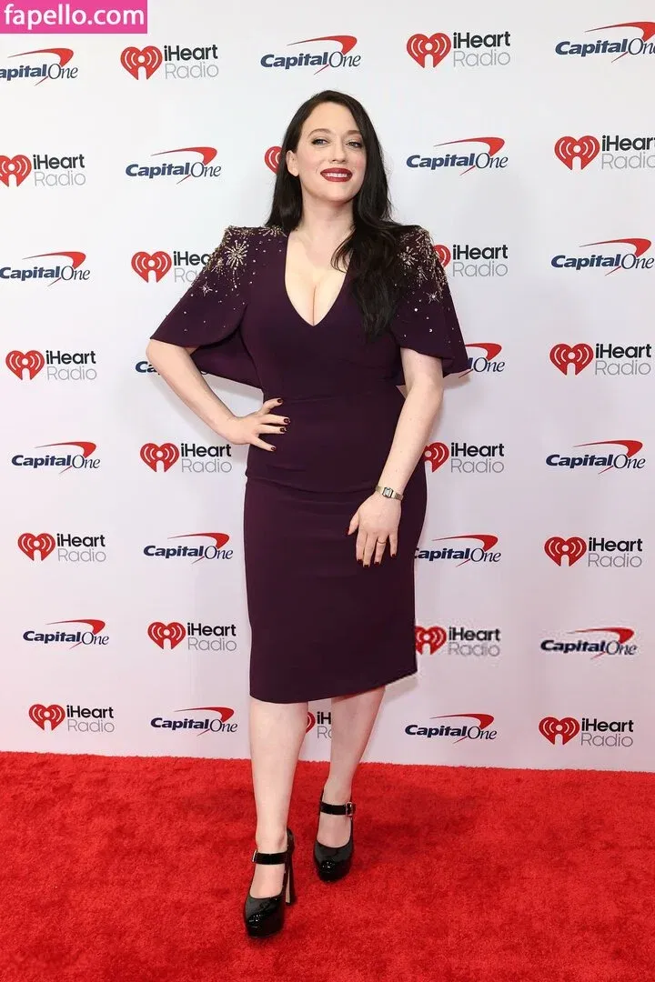 Kat Dennings Onlyfans Photo Gallery 