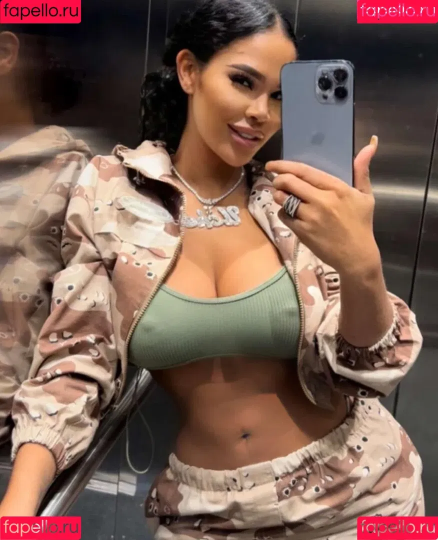 Big Brother Girls Onlyfans Photo Gallery 