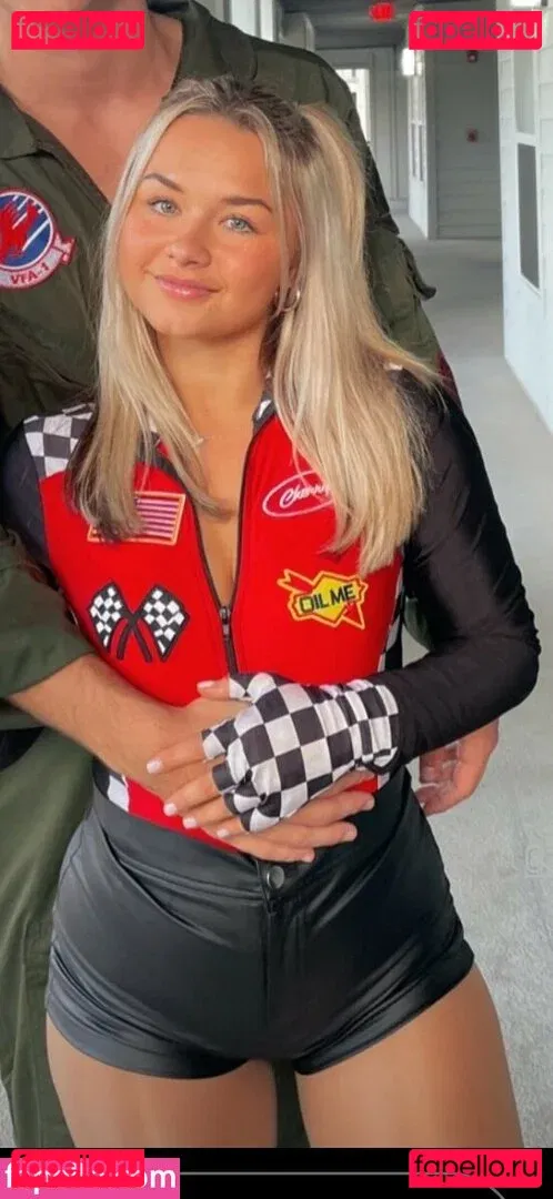 Heather Heinze Onlyfans Photo Gallery 